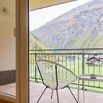 International House Mit Balkon Zw 12 Sölden