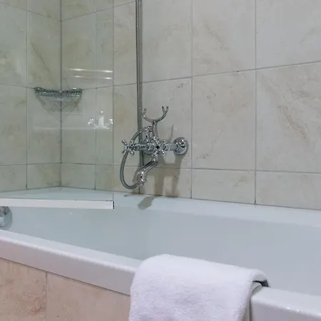 International House Mit Balkon Zw 12 Апартаменты