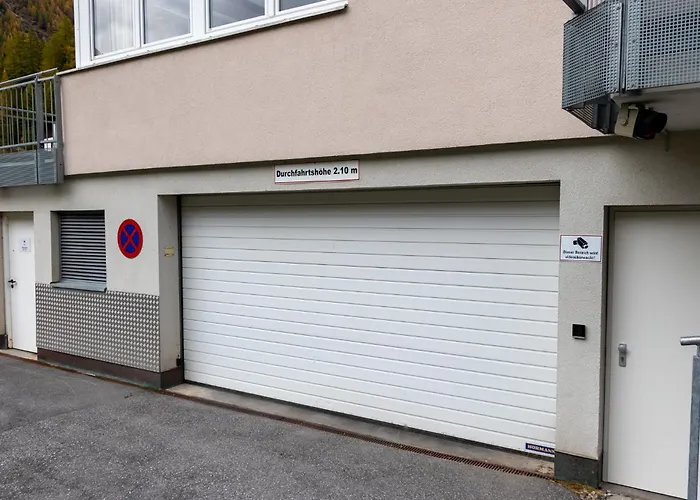 International House Mit Balkon Zw 12