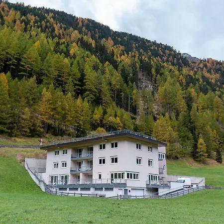 International House Mit Balkon Zw 12 Apartment Solden